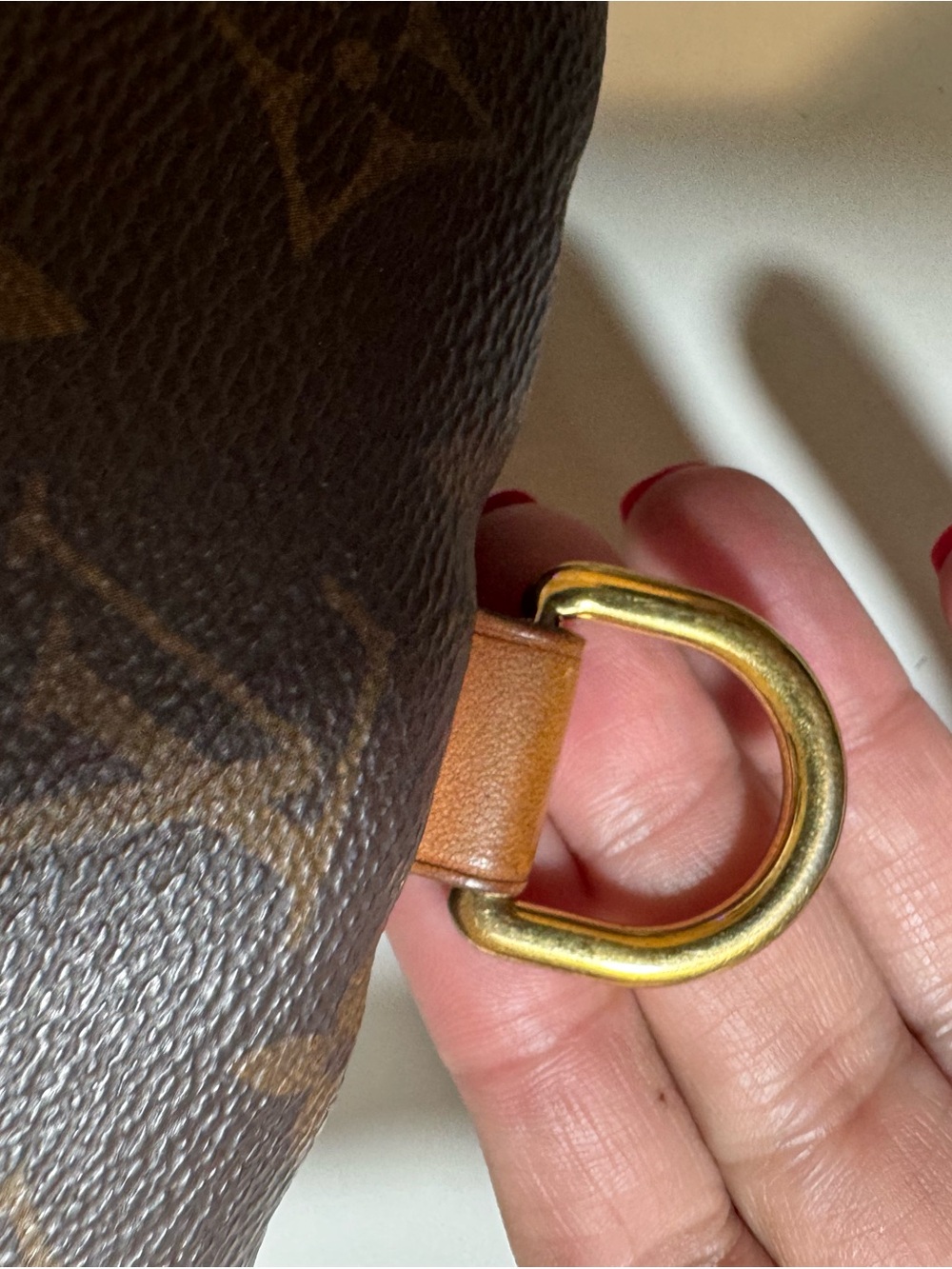 Louis Vuitton Monogram bumbag - Picture 3 of 15